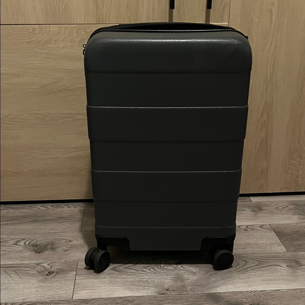 Made By Design Charcoal Mesh Pouch